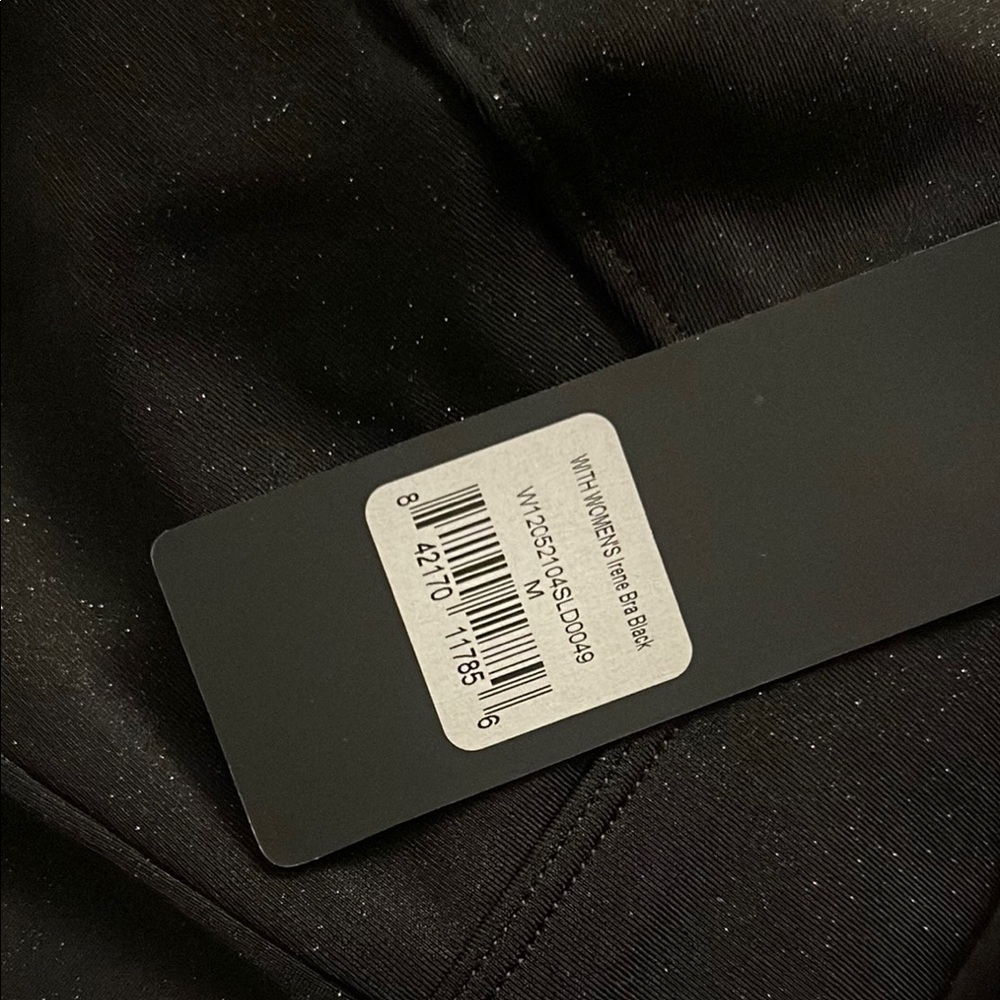 Sleek Black Sports Bra with Stretchy Fabric - Picture 5 of 5